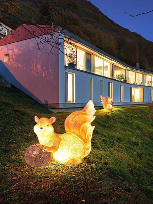 Новогодний декор дизайн белочки