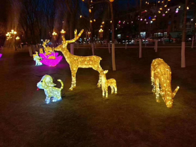 Новогодний декор   олени